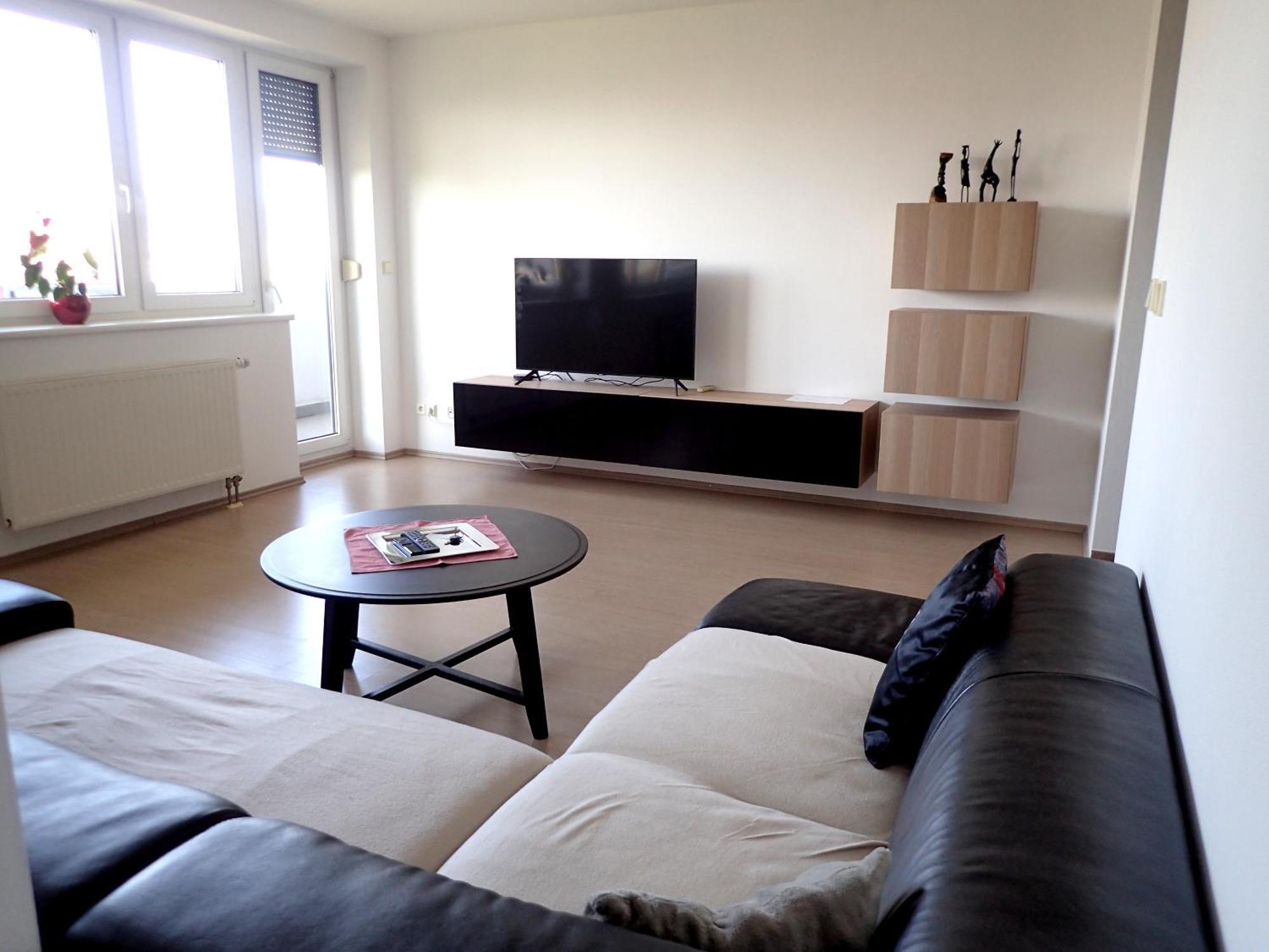 Marguerite Apartment - Parking Including Братислава Экстерьер фото